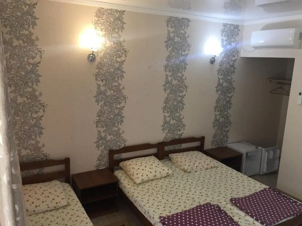 Гагра: Guest House on Lakrba 3