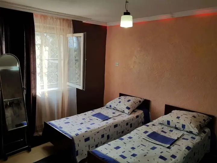 Гагра: Guesthouse on Kabardinskaya 141