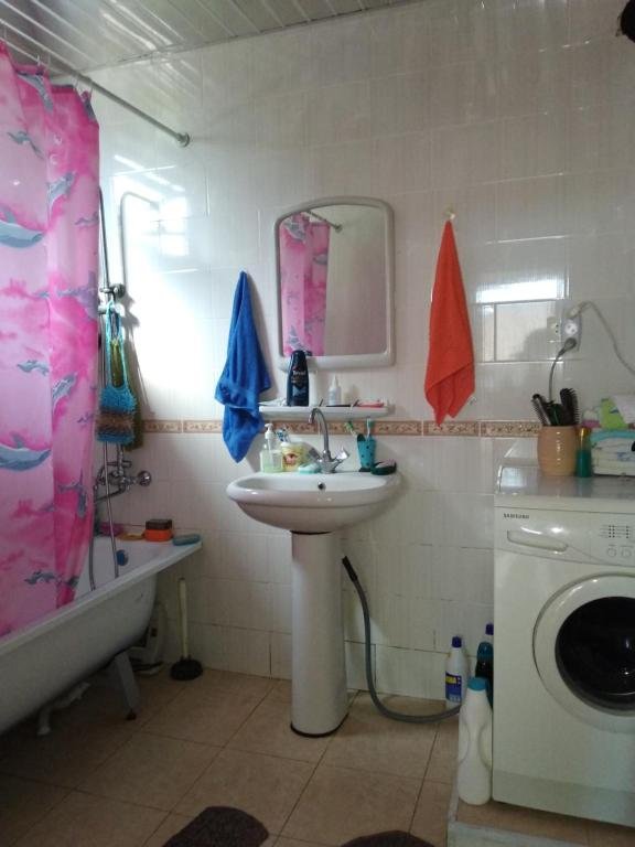 Сухум: Guest House on Abzhuyskoye Shosse 103