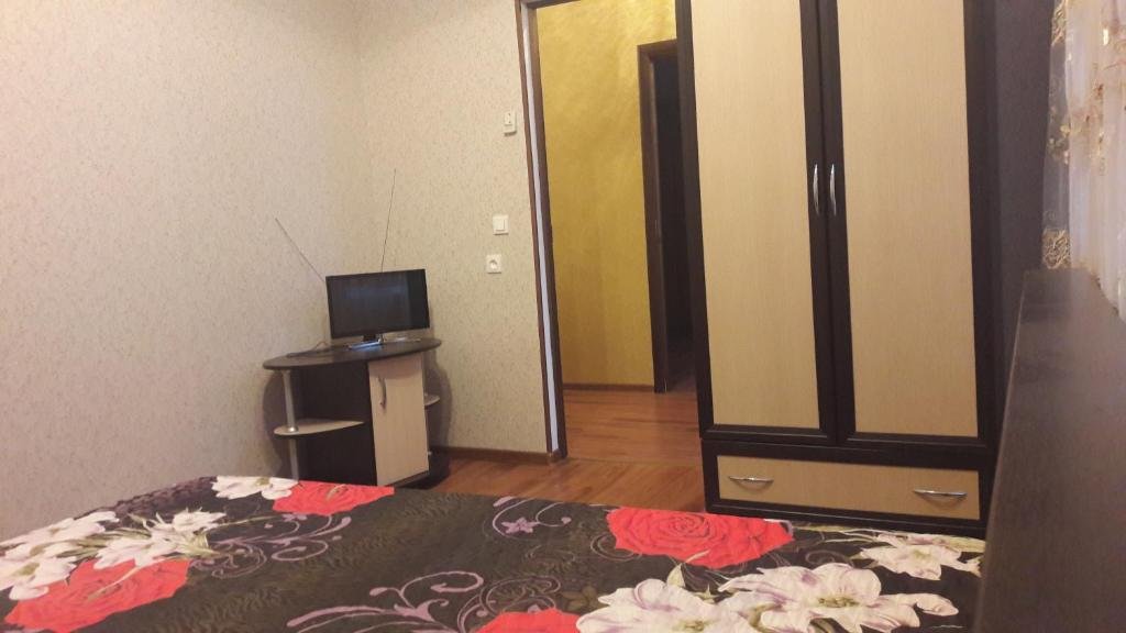 Гагра: Guest House on Ardzinba 215