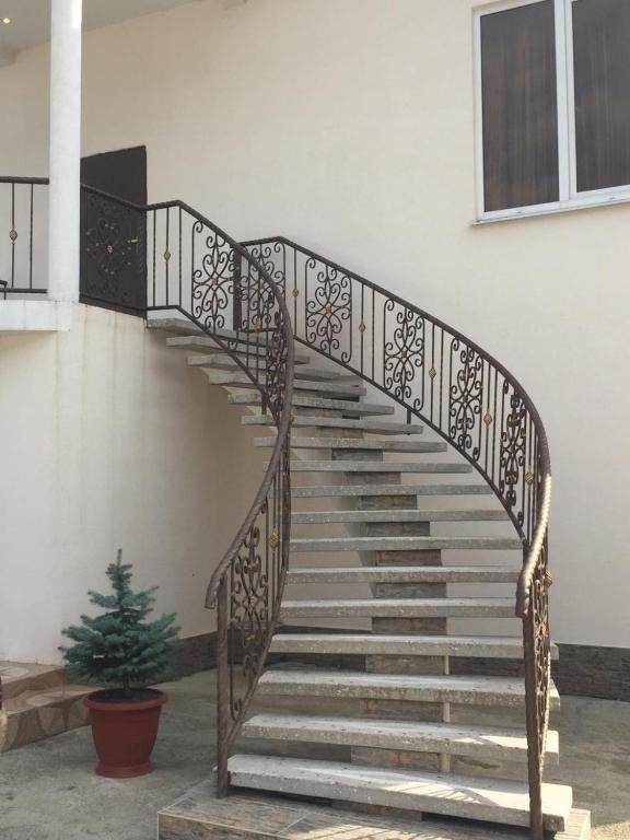 Гагра: Guesthouse on Adygaa 16