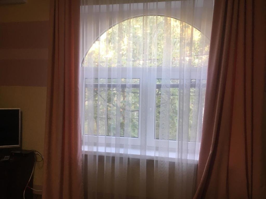 Гагра: Guest house on Ardzinba 295