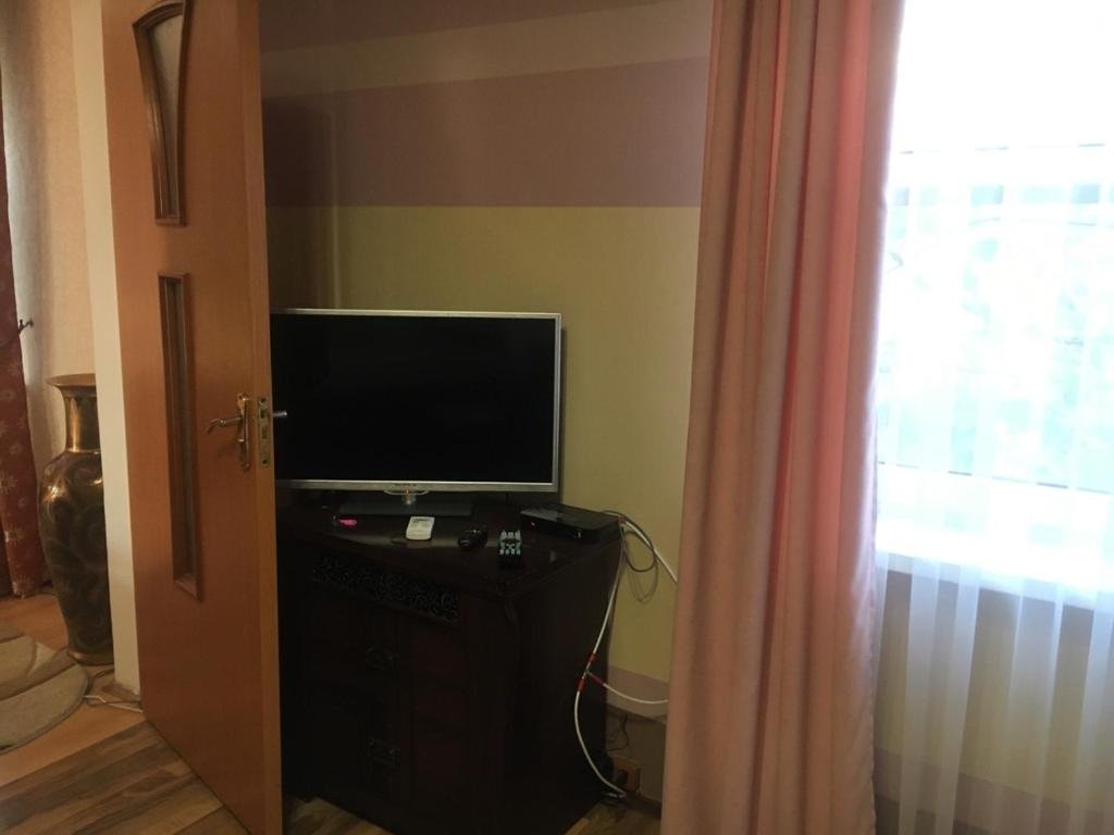 Гагра: Guest house on Ardzinba 295