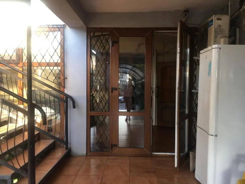 Гагра: Guest house on Ardzinba 295