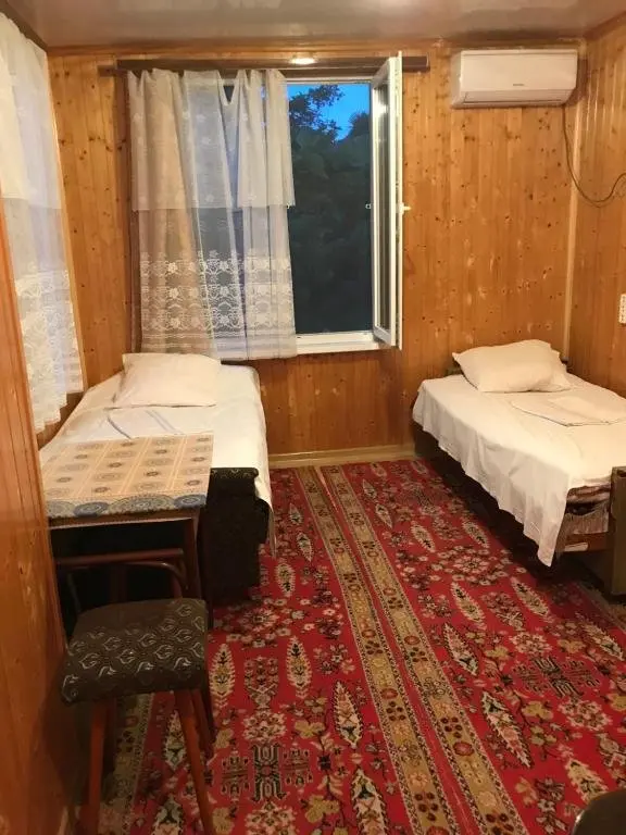 Гагра: Guest House on Eshba 1
