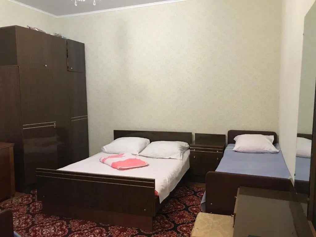 Гагра: Guest House on Eshba 1