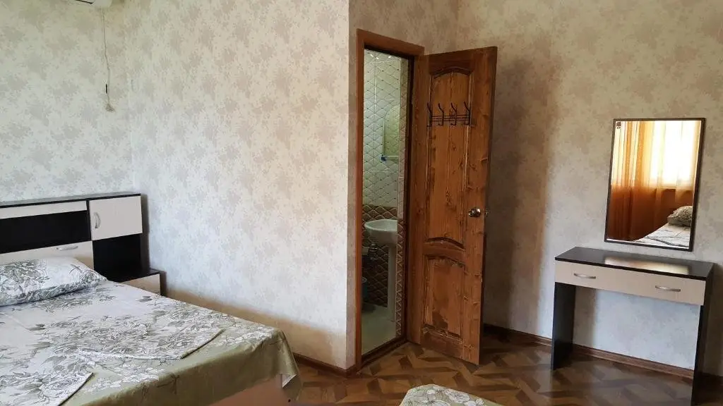 Гагра: Gumistinskaya5