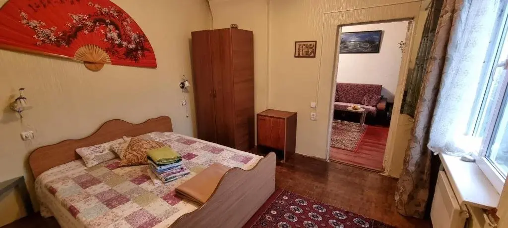Сухум: Dom pod kljuch na Kurchatova