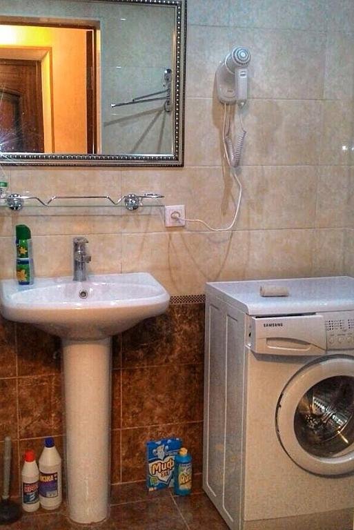 Сухум: Apartment on Vardania 1