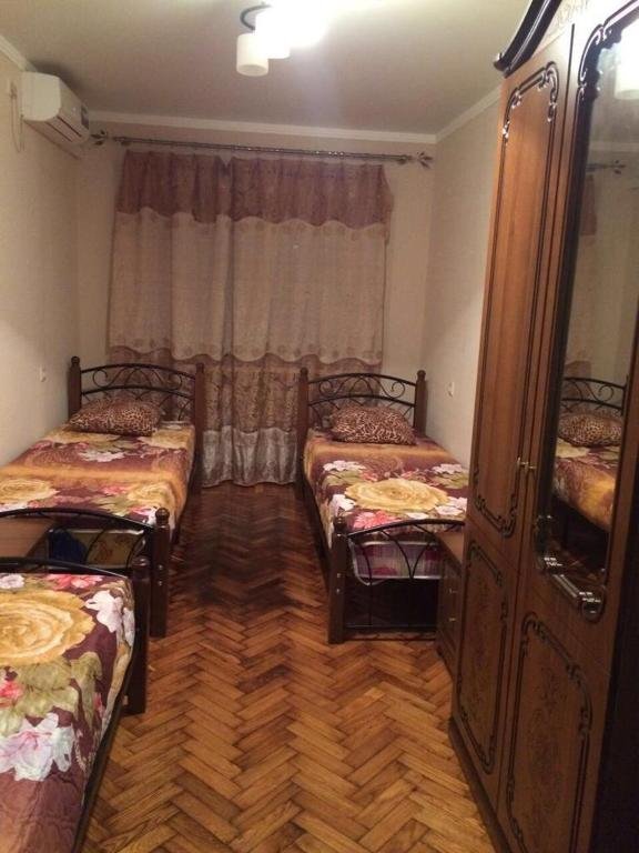 Гагра: 2h Komnatnaja v Gagre u Morja