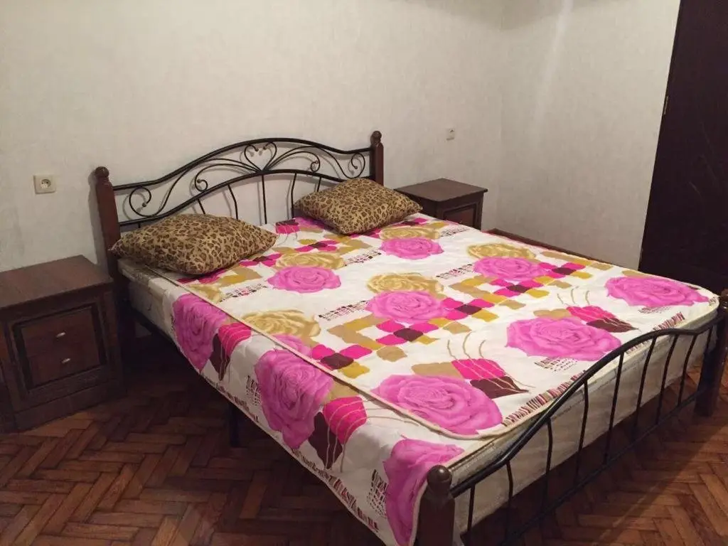 Гагра: 2h Komnatnaja v Gagre u Morja