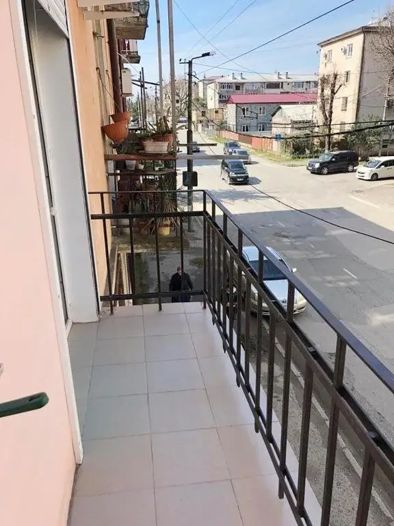 Сухум: 1 Kvartira Ljuks u morja