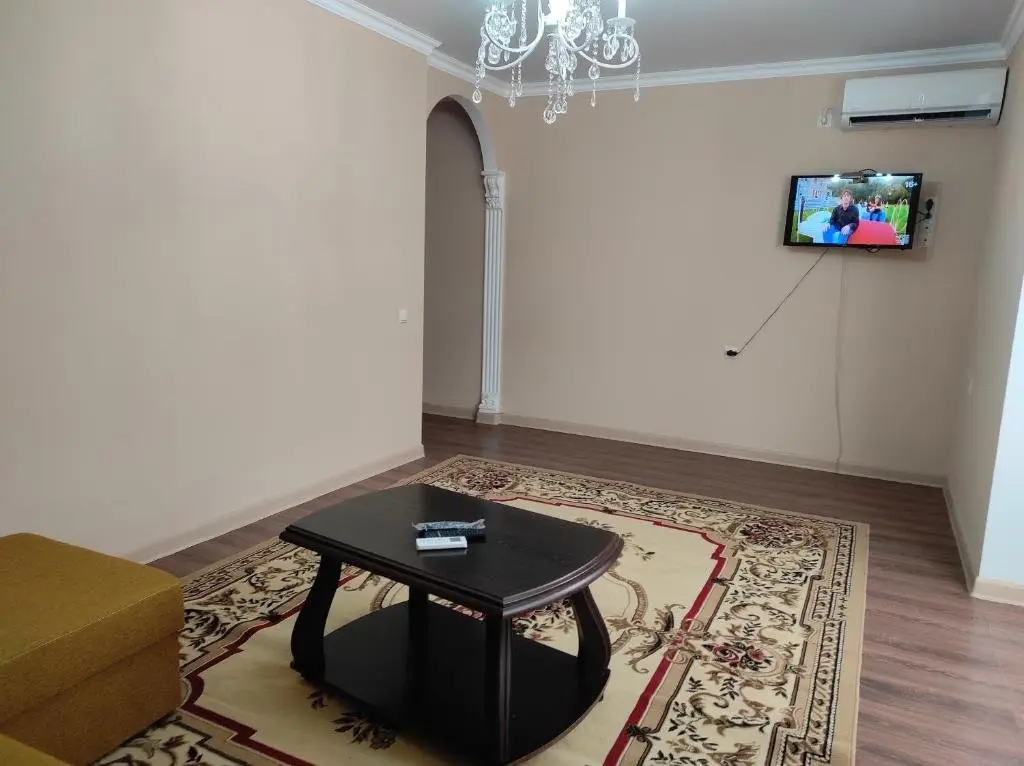 Гагра: 3-h kom kvartira pod kljuch, Gagra