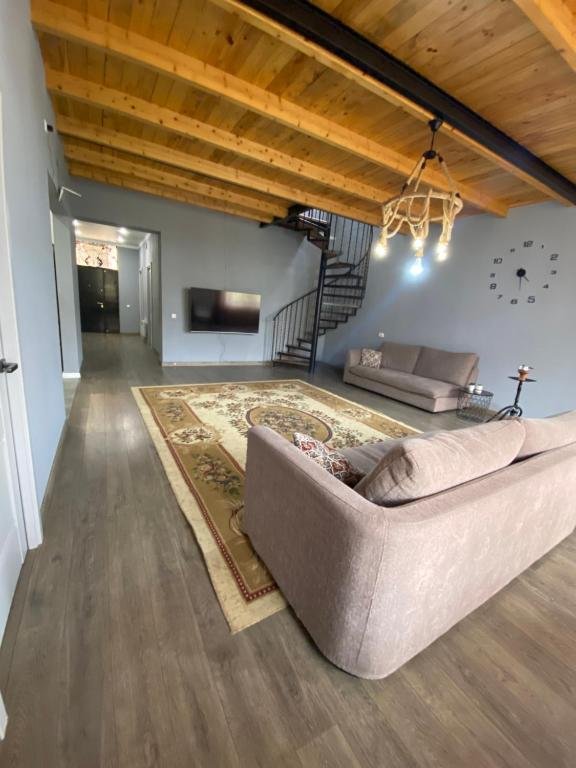 Сухум: Loft 260kv.m