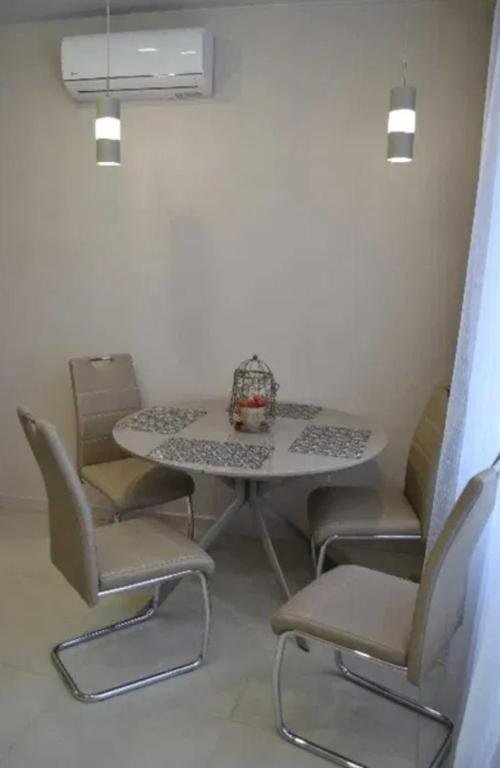 Гагра: Luxurious Apartments