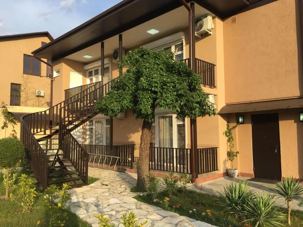Сухум: 218 Mini Hotel