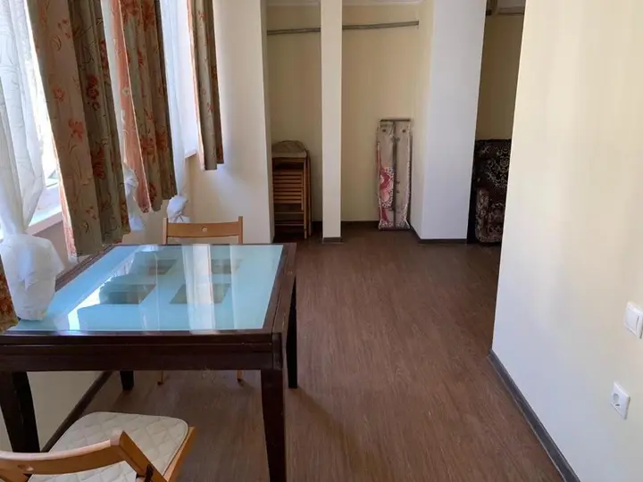 Пицунда: Apartment on Rybzavodskaya 9