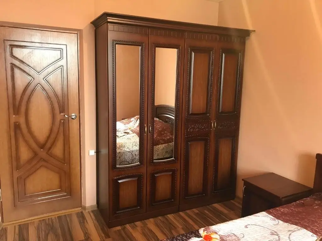 Гагра: Apartment on Abazgaa 49/5