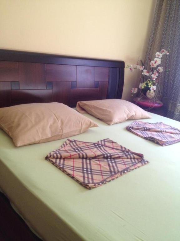 Гагра: Apartment on Abazgaa 53-4
