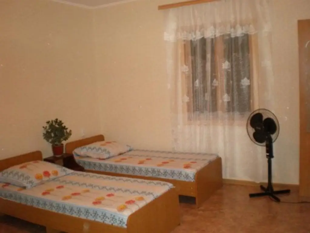 Цандрыпш: Guest House Petrovich