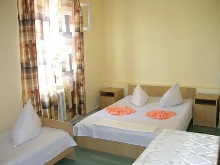 Цандрыпш: Guest House Petrovich