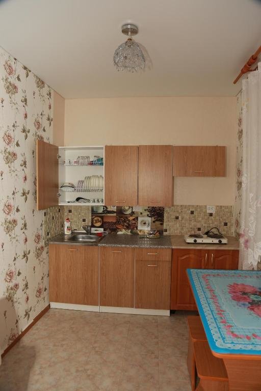Сухум: 2-h komnatnaja kvartira na beregu morja