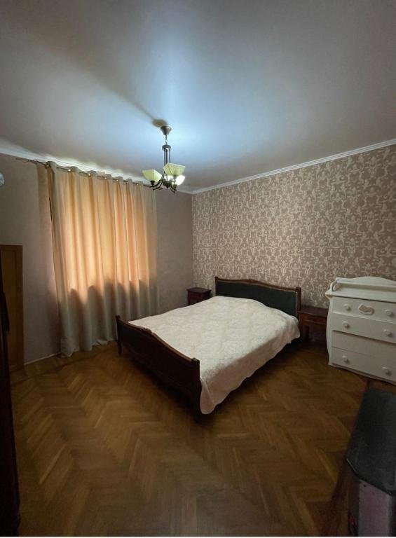 Сухум: 4-h kom. kvartira v Suhume