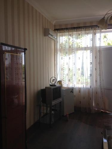 Гагра: Guest House on Geroyev 16 Marta 12