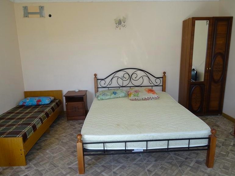 Гагра: Guest House Artem