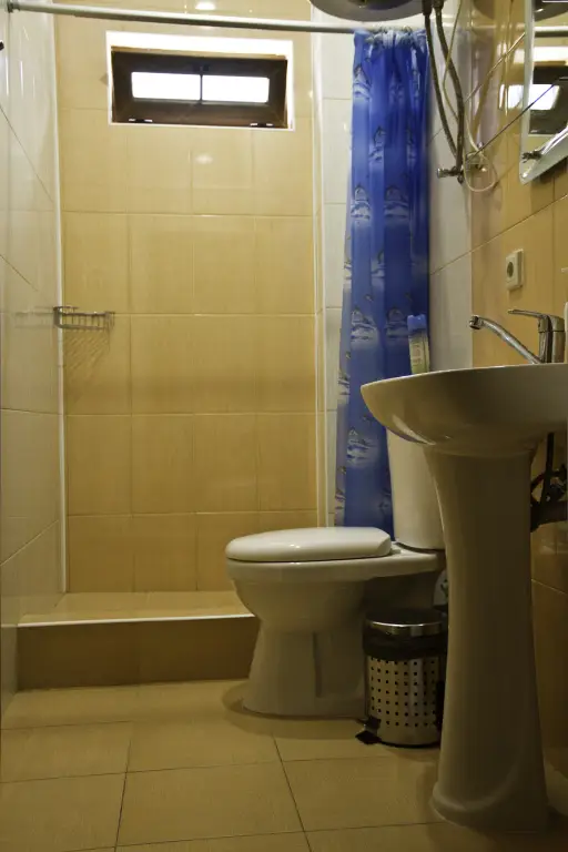 Гагра: Hotel Medoviy