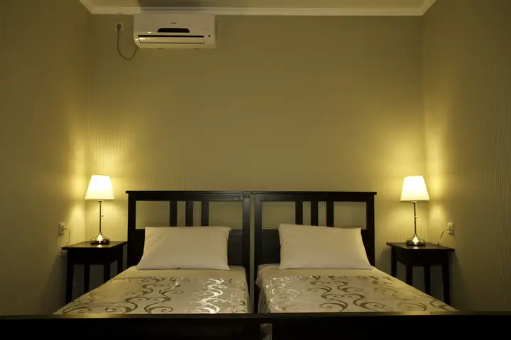 Гагра: Hotel Medoviy