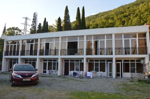 Гагра: Guest House on Ardzinba 91