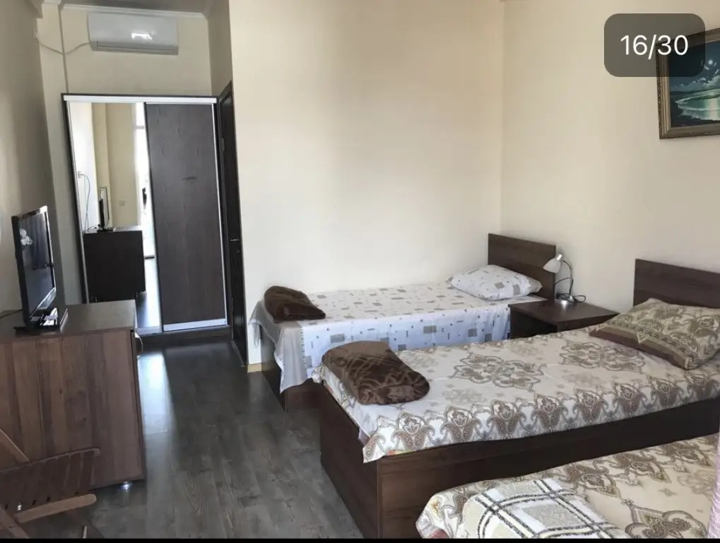Сухум: Guest house Mandarin on Titova 85