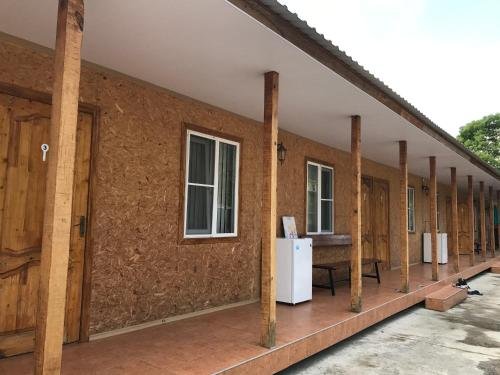 Гагра: Guest house on Lakoba 37A