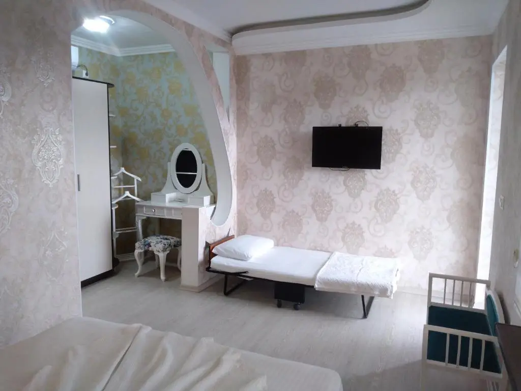 Гагра: Esmeralda Guest House