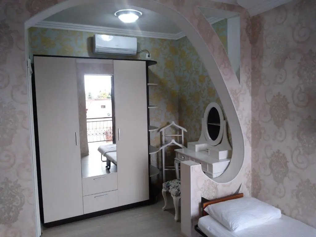 Гагра: Esmeralda Guest House