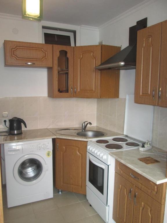 Гагра: On Abasgaa 43 3 Apartment