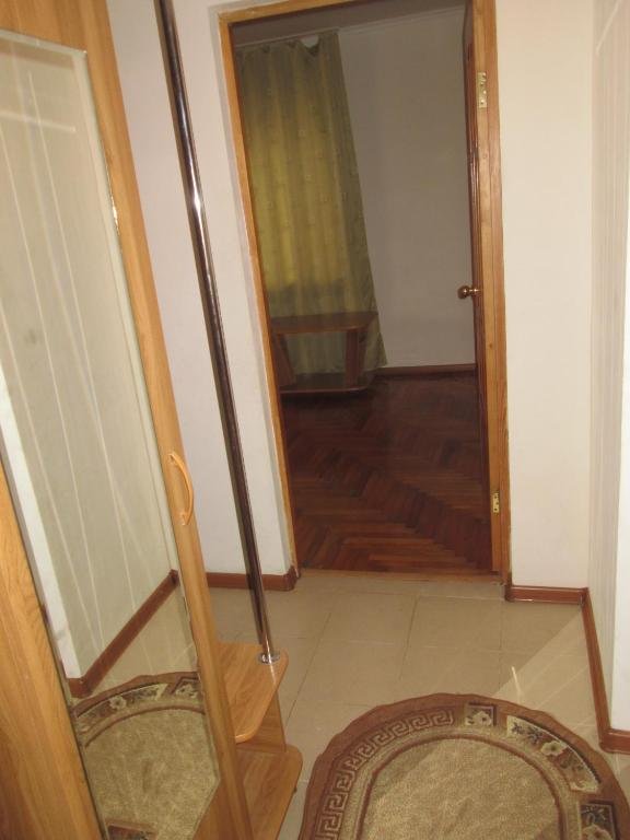 Гагра: On Abasgaa 43 3 Apartment