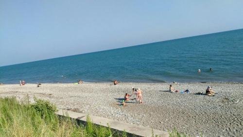 Цкуара: Guest House Kiparis