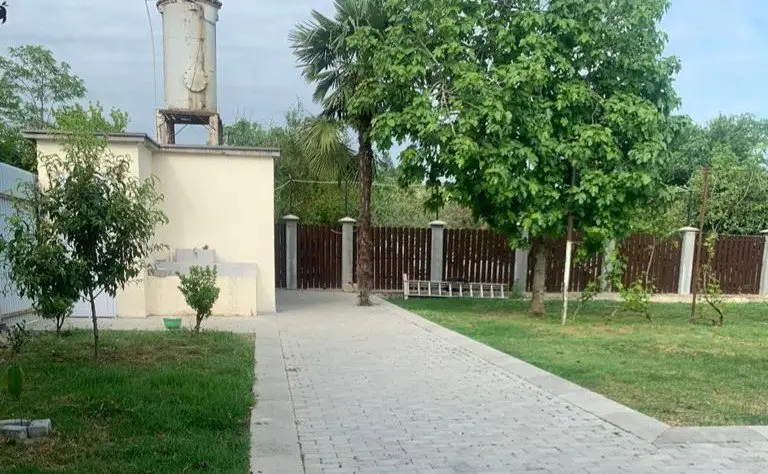 Гудаута: Adunei