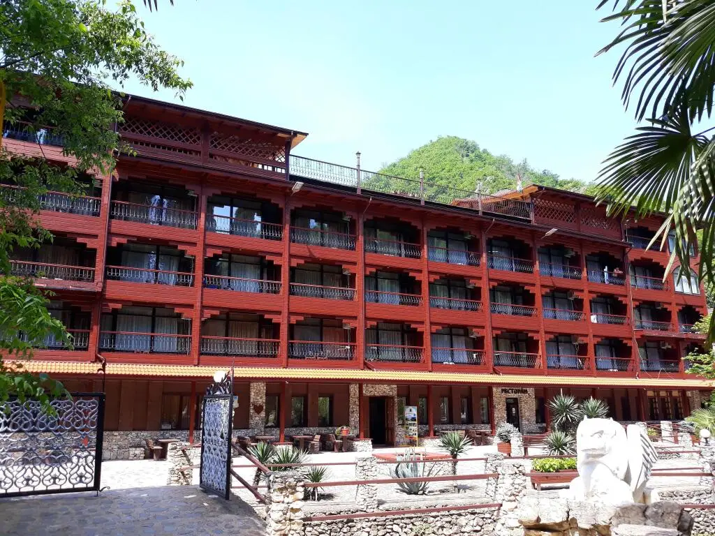 Griffon Hotel — фото 1