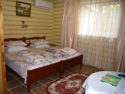 Гагра: Guest House Shanson