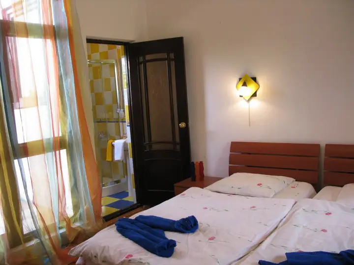 Сухум: Otel-Sukhum