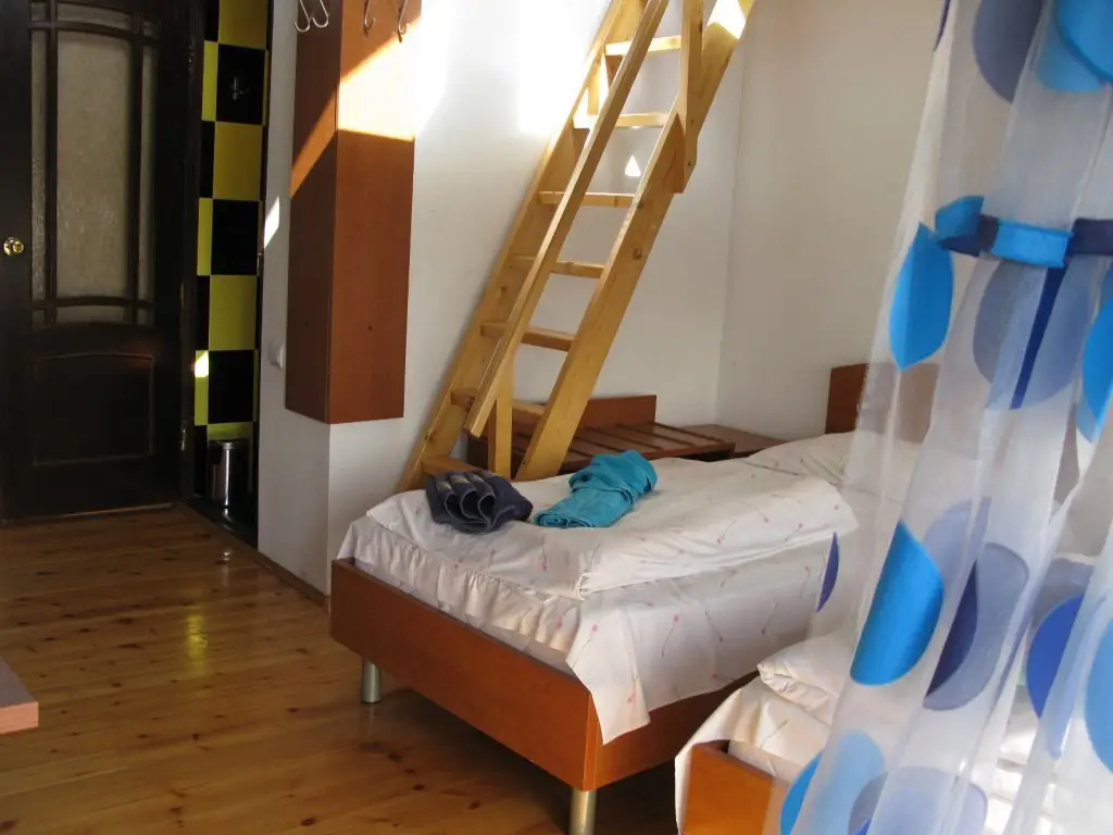 Сухум: Otel-Sukhum