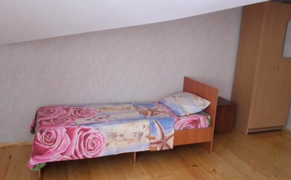 Гагра: Guest House Leon