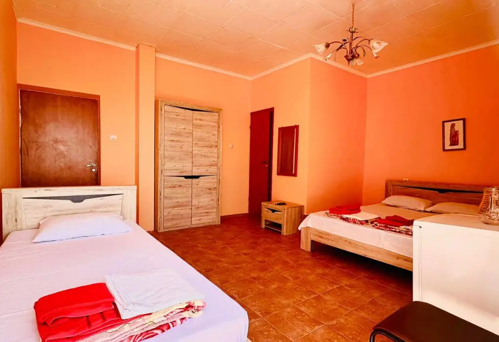 Гагра: Morskaya Hotel
