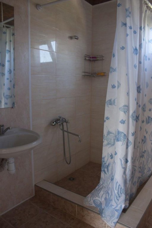 Гантиади: Guest house Liza