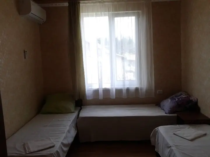 Гантиади: Guest house Liza