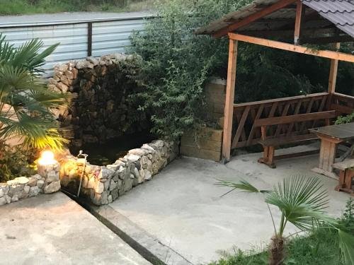 Сухум: Guest house Krasotel