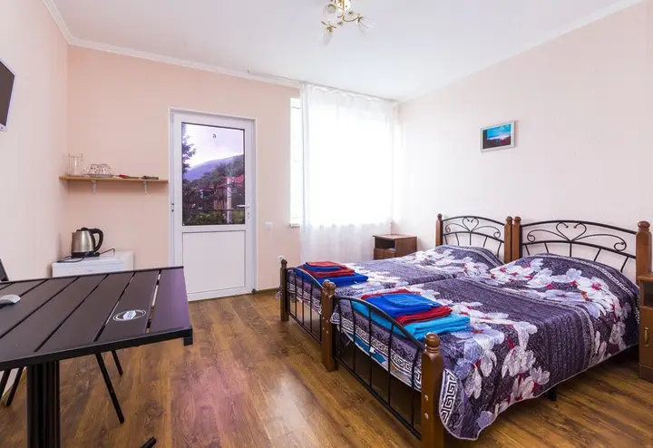 Гагра: Kamila Guesthouse